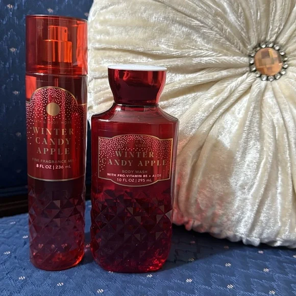 BATH & BODY WORKS SET. . . WINTER CANDY APPLE SCENT - Picture 2 of 6